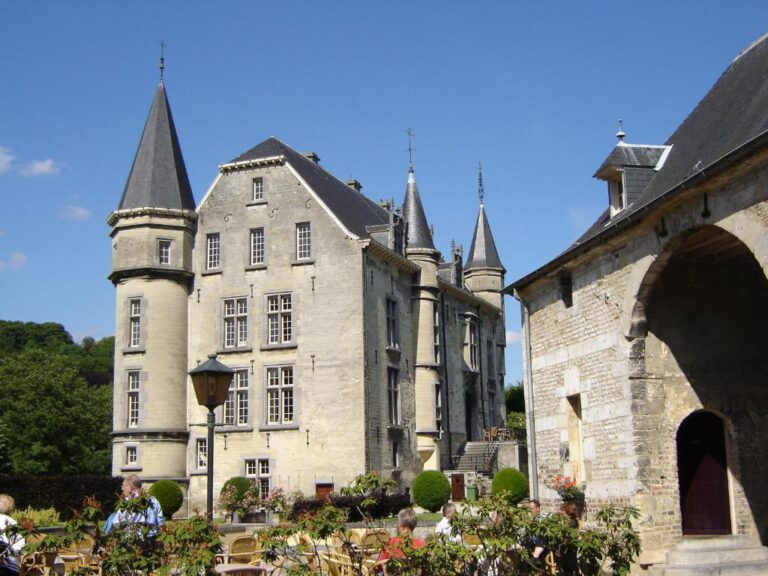 Kasteel terras Schaloen-Schin op Geul