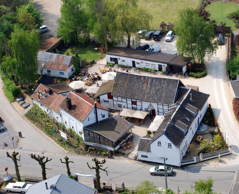 Moeder de Gans-Voeren